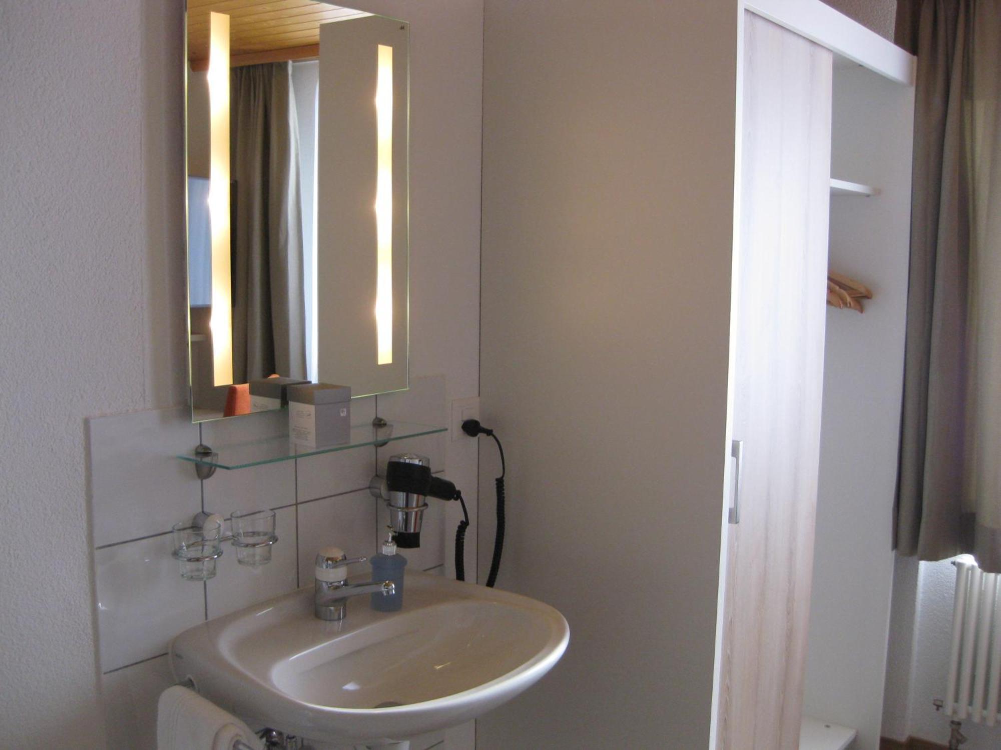 Hotel Hubertus Obergesteln Δωμάτιο φωτογραφία