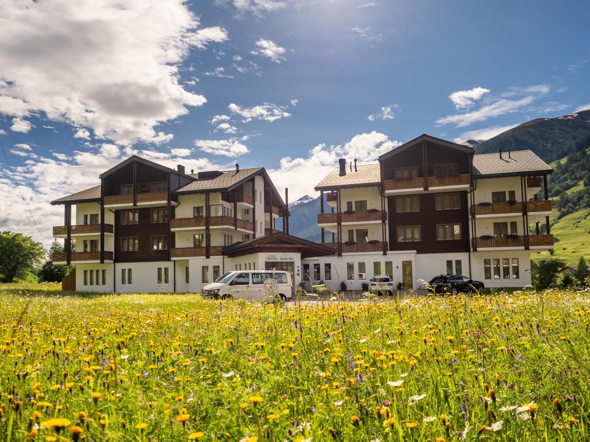 Hotel Hubertus Obergesteln Εξωτερικό φωτογραφία