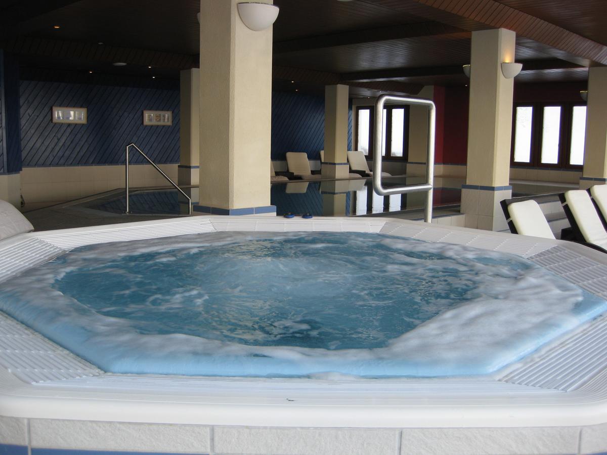 Hotel Hubertus Obergesteln Εξωτερικό φωτογραφία